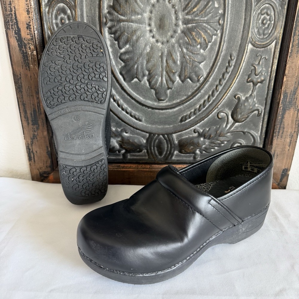 Dansko XP 2.0 Womens 40 EU (9.5/10 US) Black Leather Professional Nurse Shoes